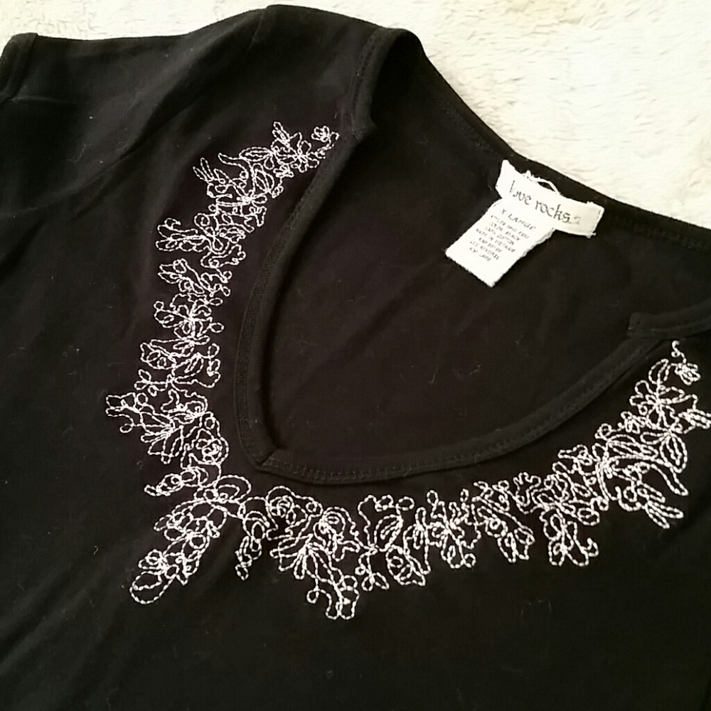 T-shirts & Tanks 9-bundle - Picture 4 of 8